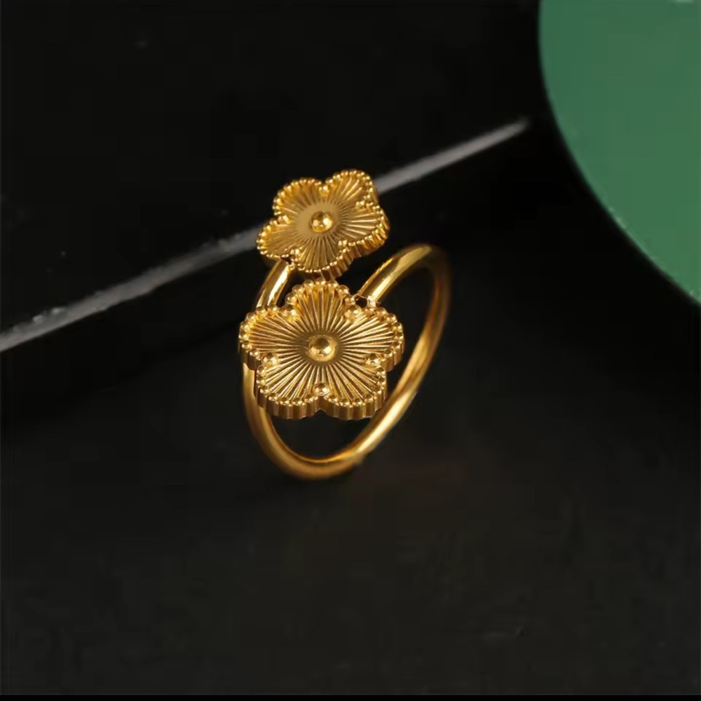 Elegant 18k gold plated stainless steel ring - Picture 5 of 6